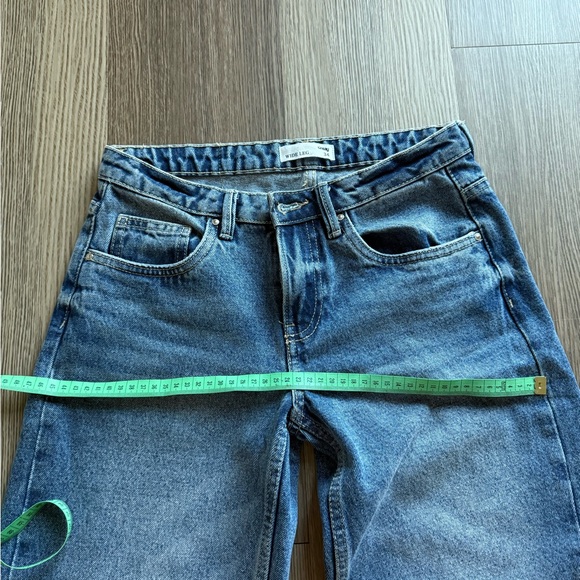 Low-rise, wide leg jeans - Picture 8 of 10